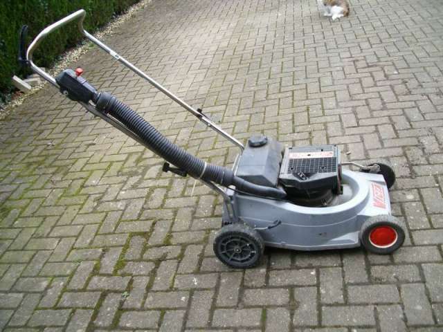 mower2sml.jpg